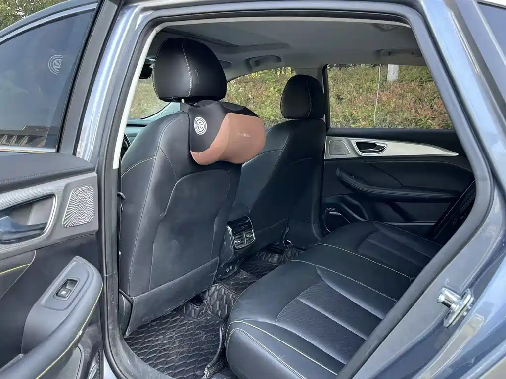 Roewe i6 MAX 2022 — фото 10