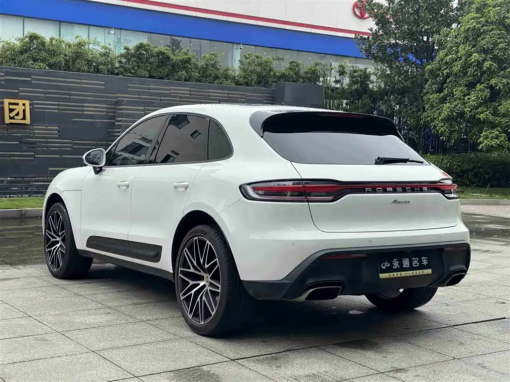 Porsche Macan 2022 — фото 17