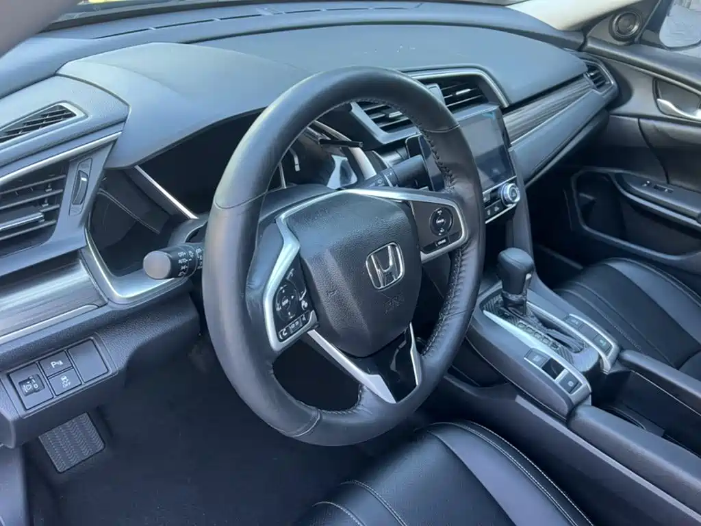 Honda Civic 2021 — фото 17