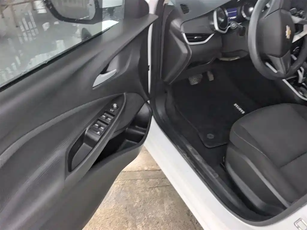 Chevrolet Cavalier 2020 — фото 16
