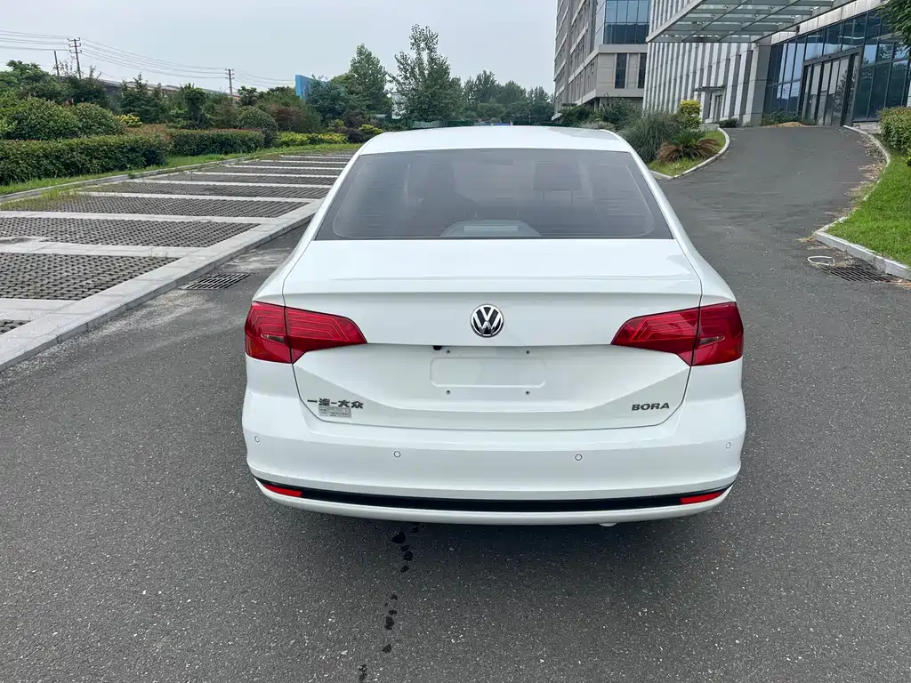 Volkswagen Bora 2021