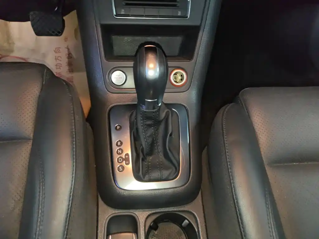 Volkswagen Tiguan 2015 — фото 14