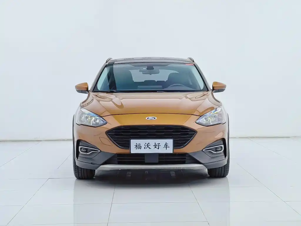 Ford Focus Active 2020 — фото 2