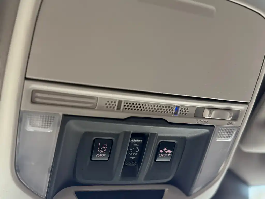 Subaru Forester 2023 — фото 16