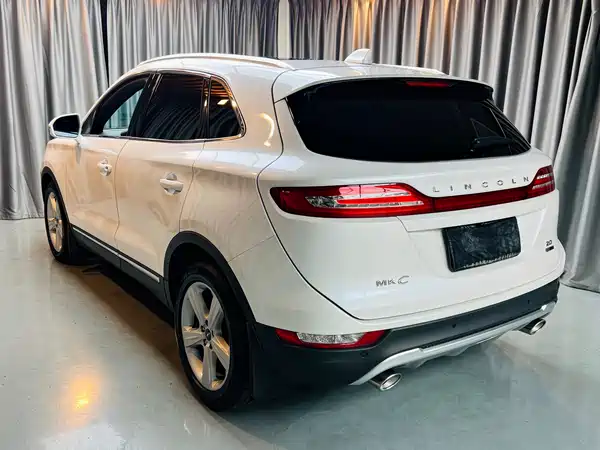 Lincoln MKC 2015
