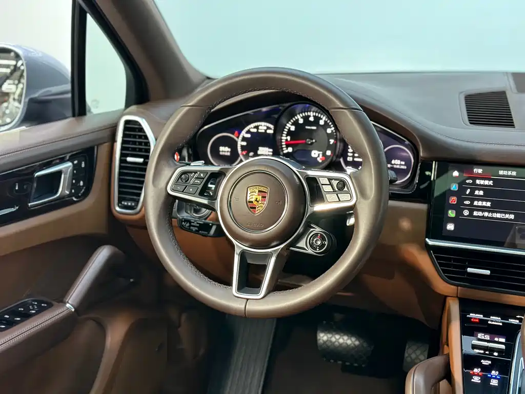 Porsche Cayenne 2022 — фото 16