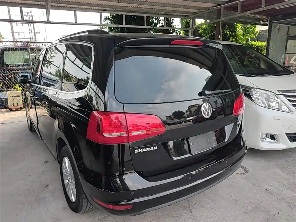 Volkswagen Sharan 2016 — фото 5