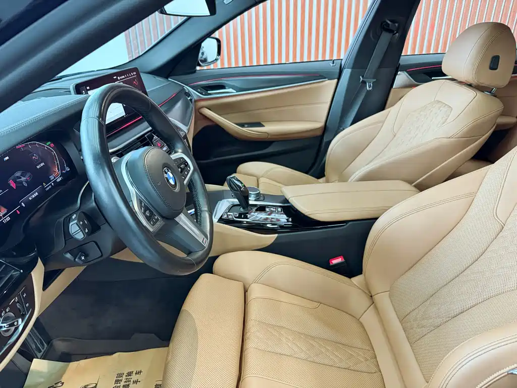 BMW 5 Series 2023 — фото 14