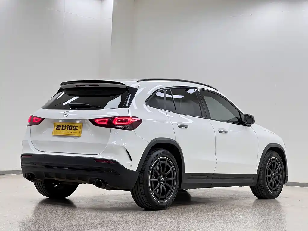 Mercedes-Benz GLA AMG 2022 — фото 6