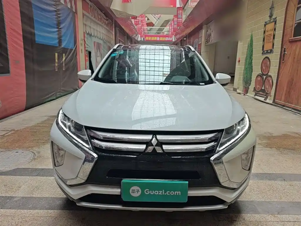 Mitsubishi Eclipse Cross 2020 — фото 3