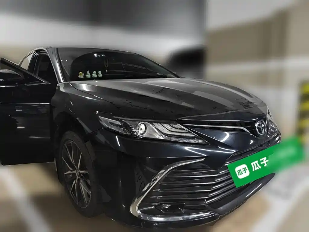 Toyota Camry 2022 — фото 24