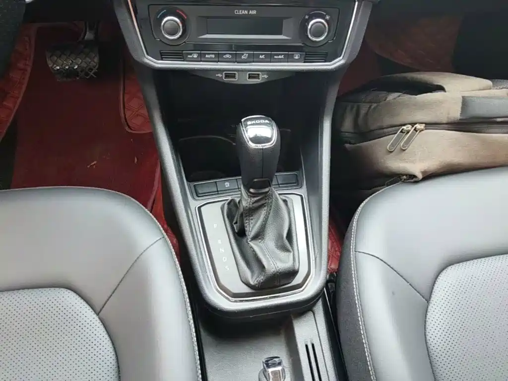 Skoda Rapid 2023 — фото 14