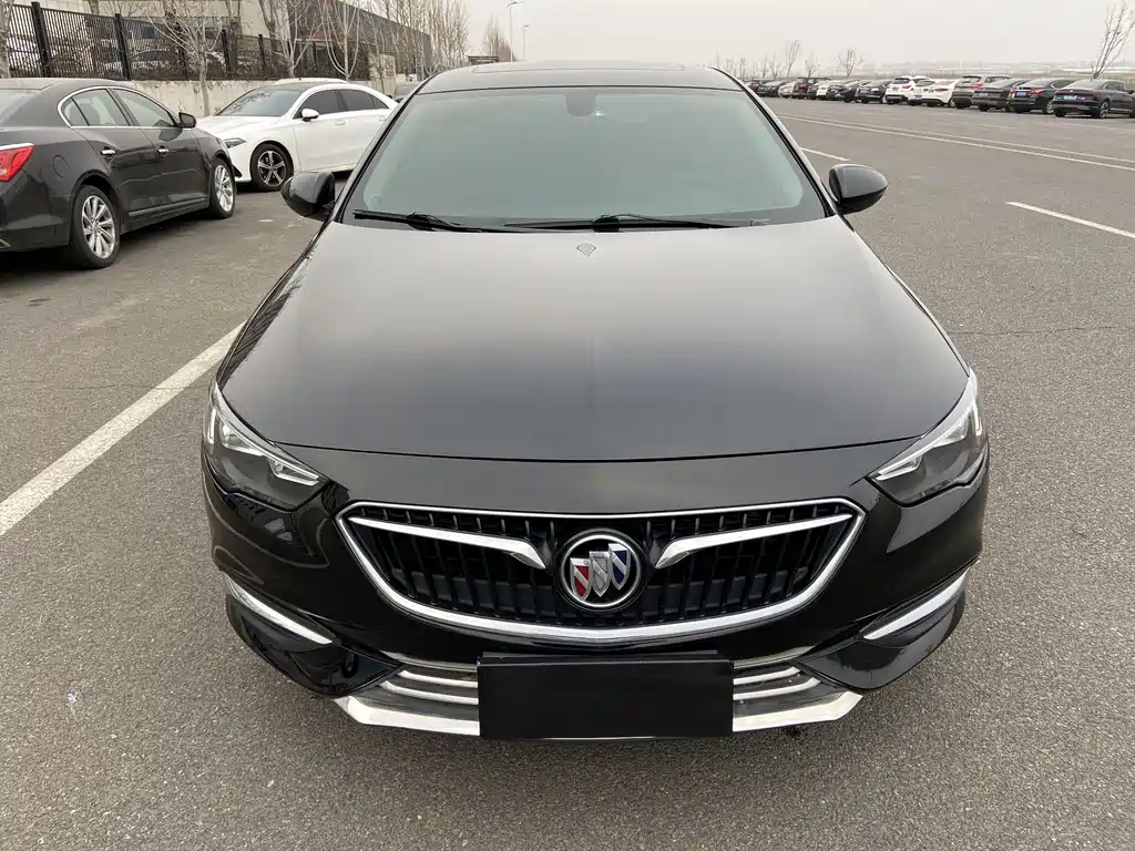 Buick Regal 2018 — фото 2