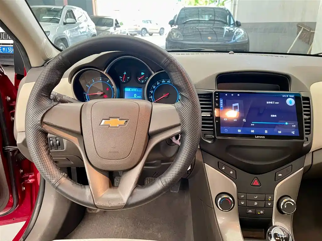 Chevrolet Cruze 2015 — фото 12