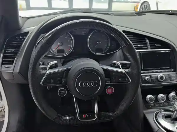 Audi R8 2014