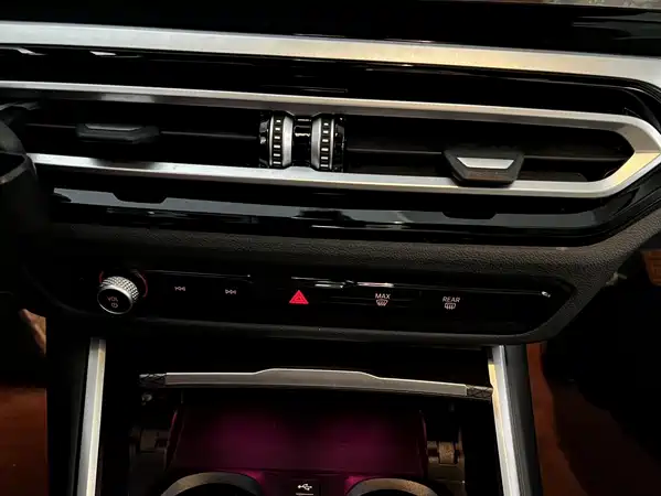 BMW i3 2024