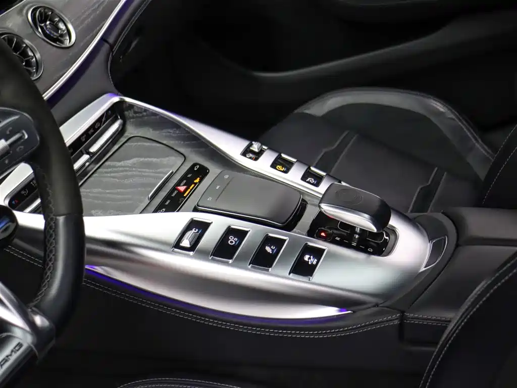 Mercedes-Benz AMG GT 2020 — фото 9