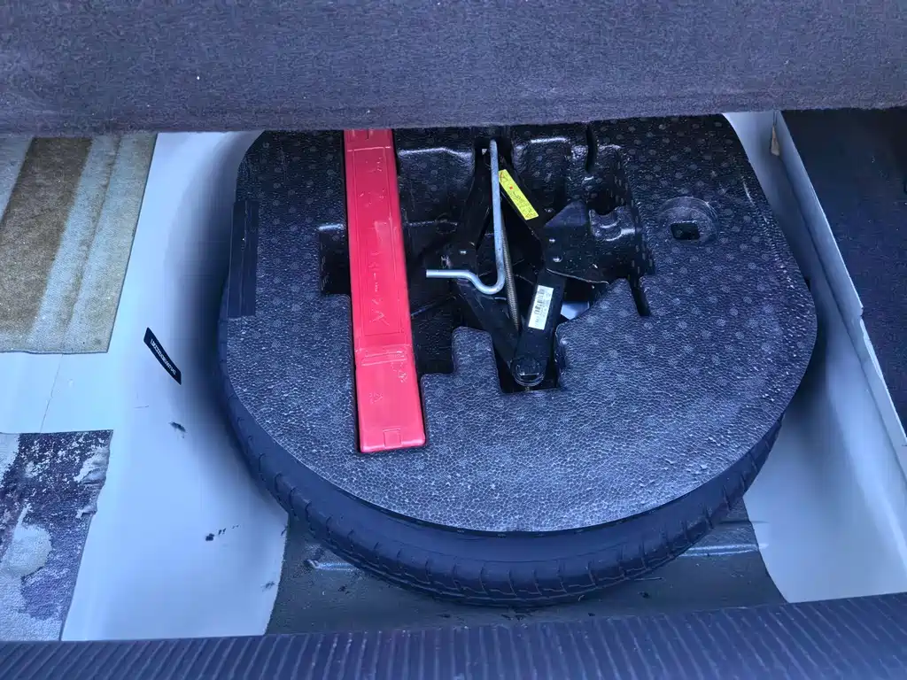 Citroën C4L 2017 — фото 17