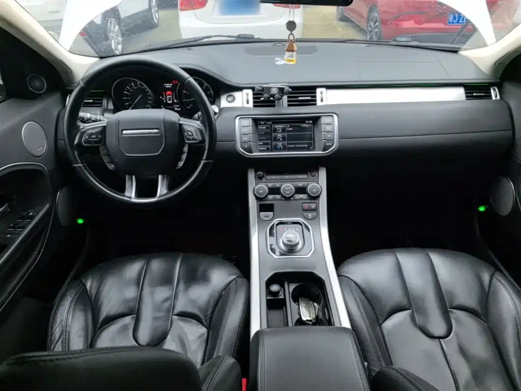 Land Rover Evoque 2016 — фото 10