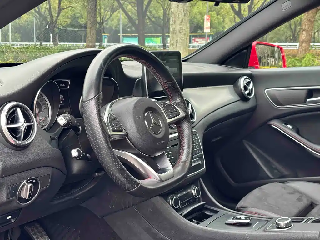 Mercedes-Benz CLA 2016 — фото 13