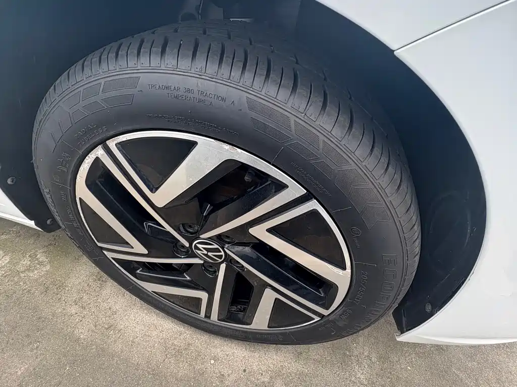 Volkswagen Sagitar 2023