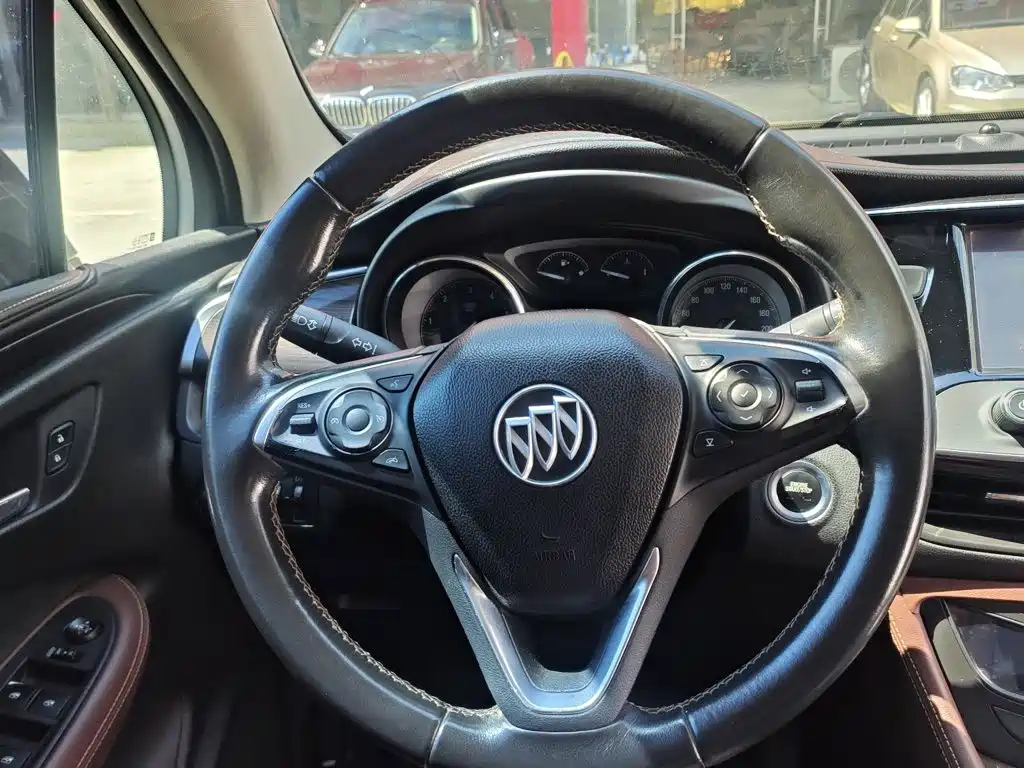 Buick Envision Plus 2017 — фото 17