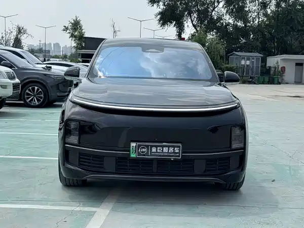 Li Auto L8 2023