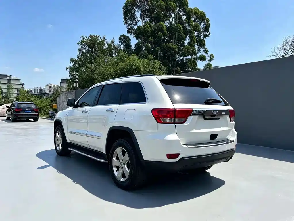 Jeep Grand Cherokee 2012
