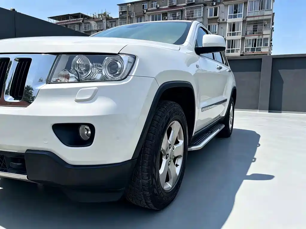 Jeep Grand Cherokee 2012