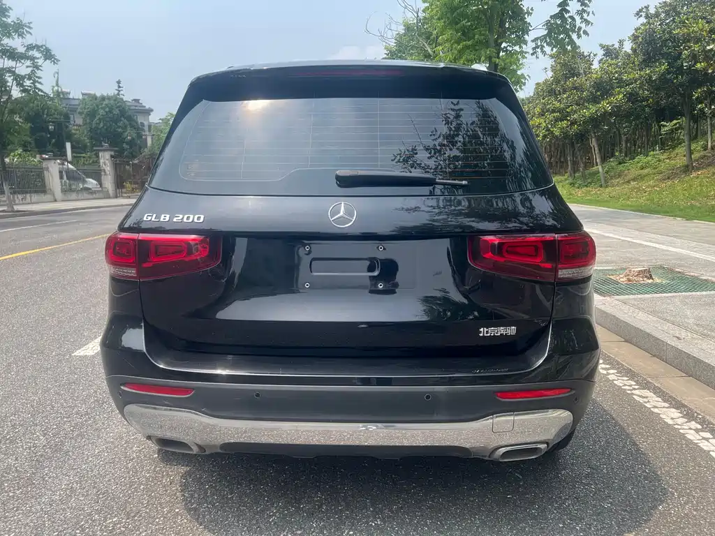 Mercedes-Benz GLB 2021