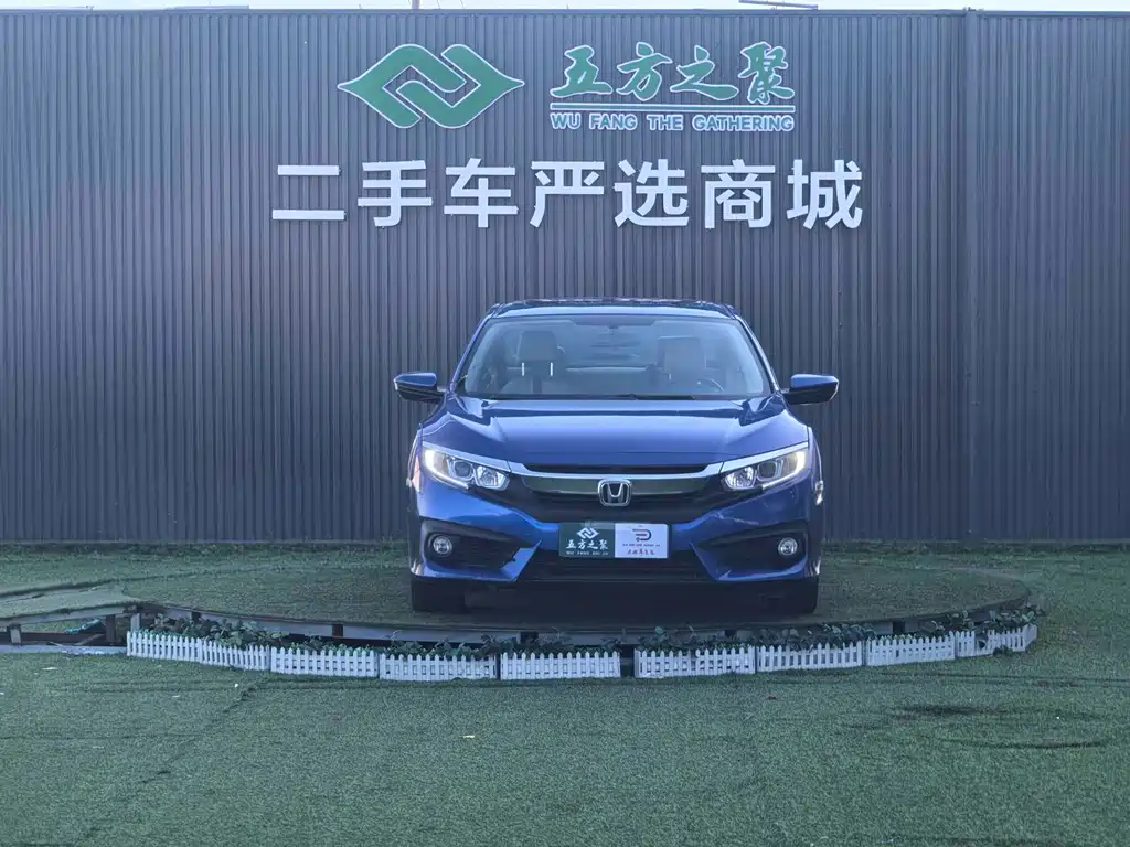 Honda Civic 2017 — фото 2