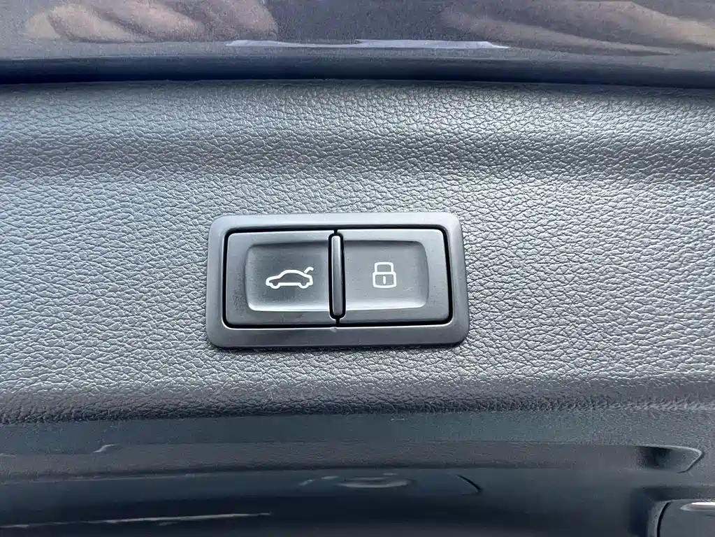 Audi Q3 2022 — фото 18