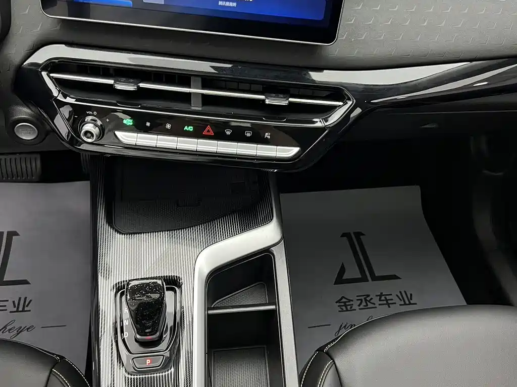 Haval Chitu 2022 — фото 12