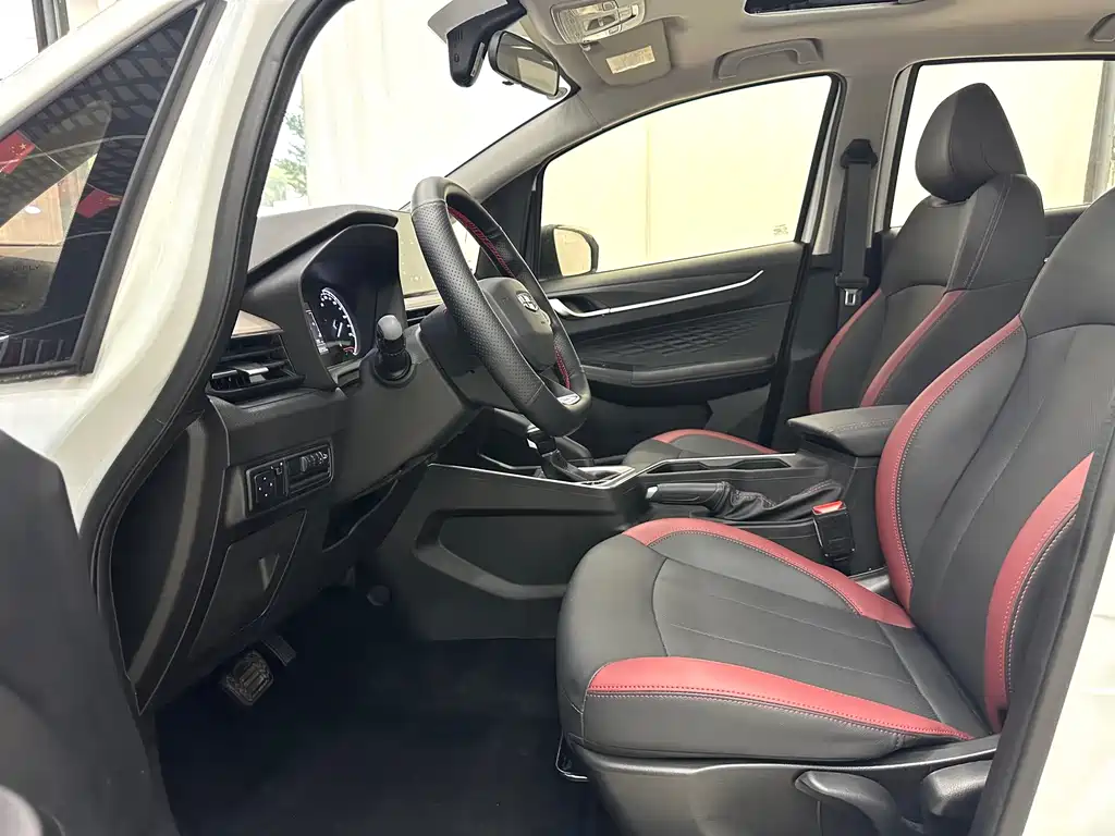 Geely Vision X3 2022