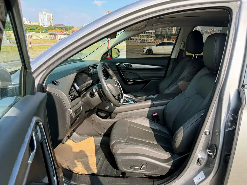Dongfeng Fengshen AX7 2020 — фото 12