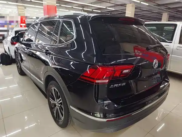 Volkswagen Tiguan L 2020
