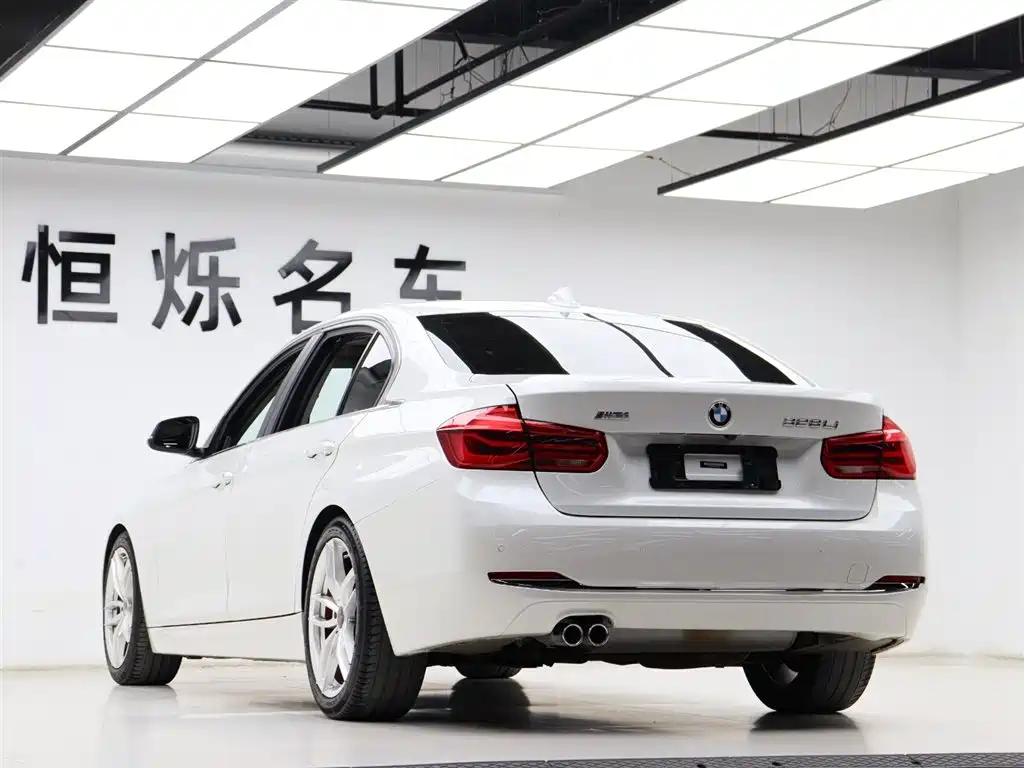 BMW 3 Series 2016 — фото 24