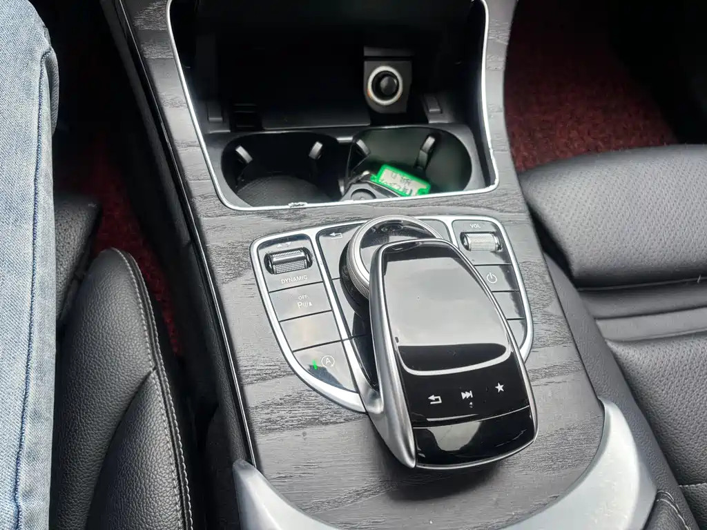 Mercedes-Benz C-Class 2017 — фото 9