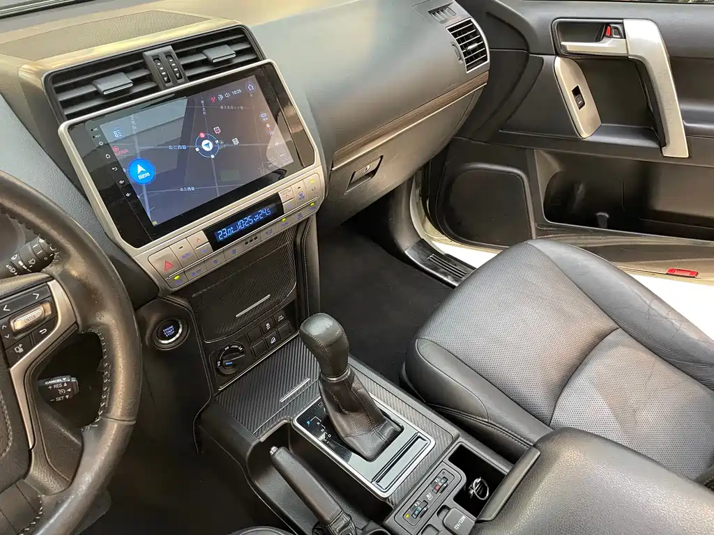 Toyota Prado 2019 — фото 27