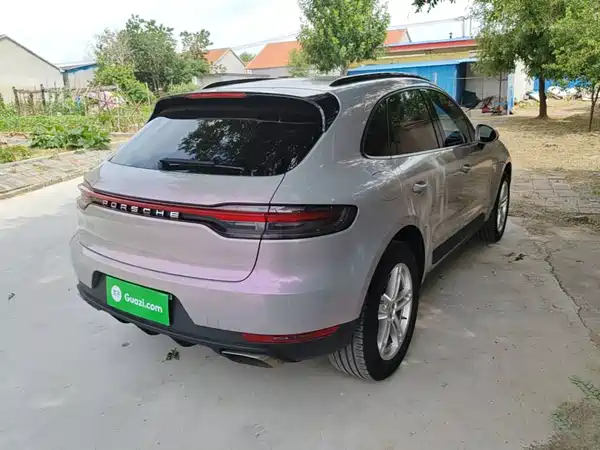 Porsche Macan 2020