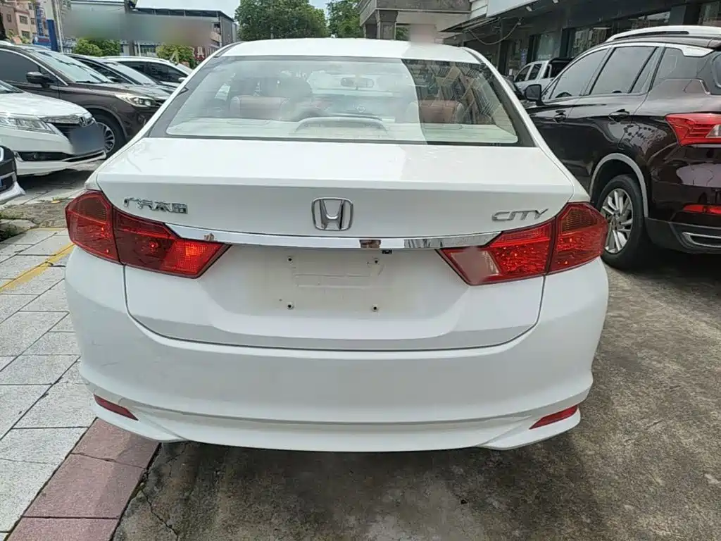 Honda City 2016 — фото 6