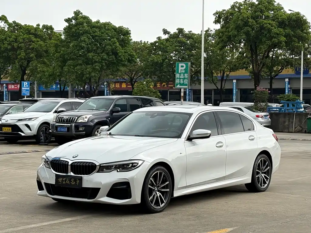 BMW 3 Series 2021