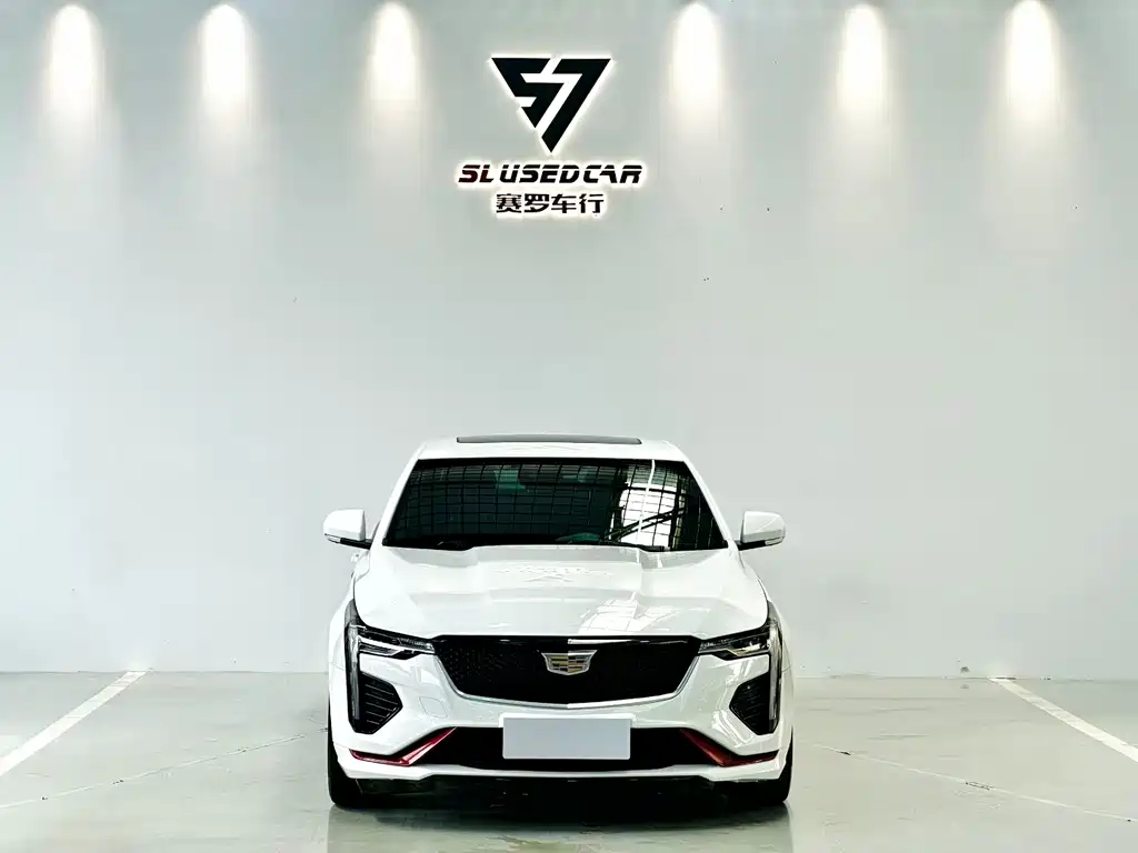 Cadillac CT4 2020 — фото 2