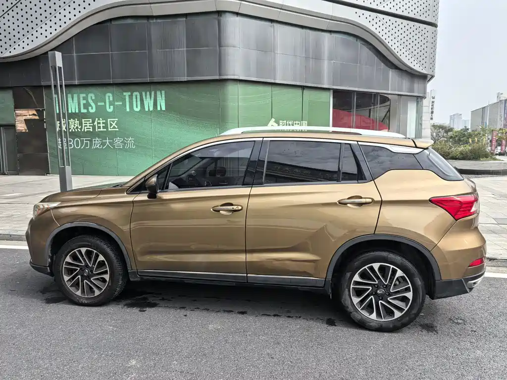 GAC Motor Trumpchi GS4 2018 — фото 9