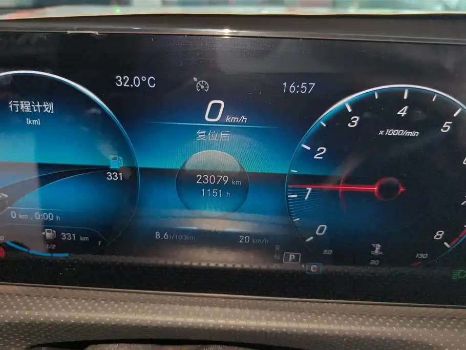 Mercedes-Benz A-Class 2022 — фото 14