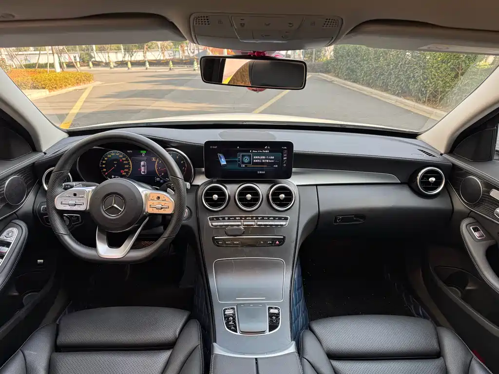Mercedes-Benz C-Class 2021