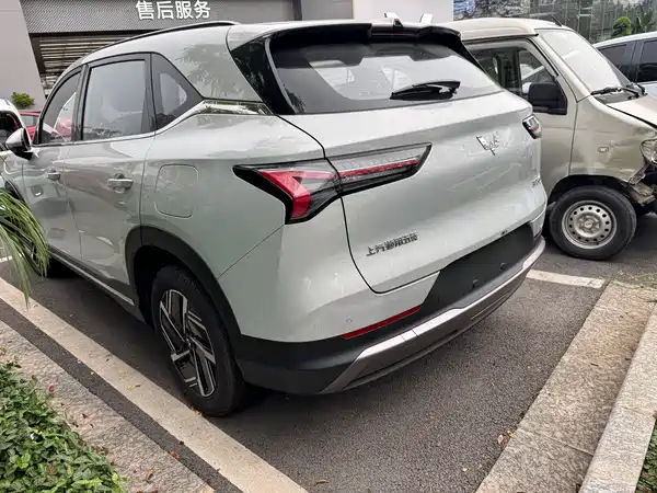 Wuling Starlight S 2025
