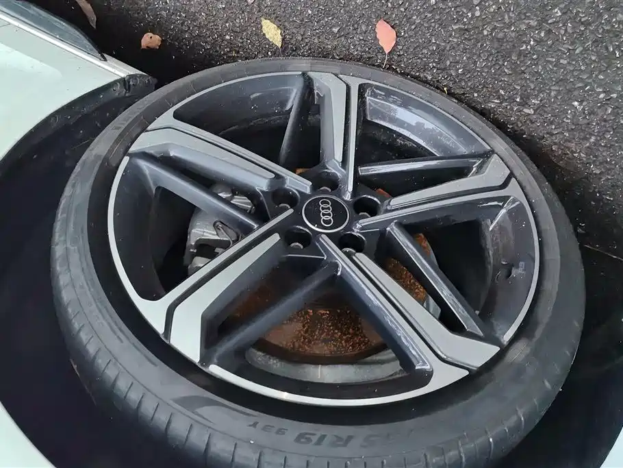Audi A4L 2024