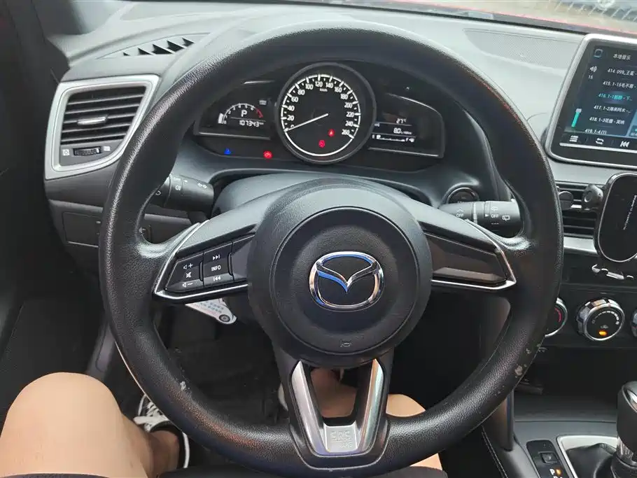 Mazda CX-4 2018 — фото 15