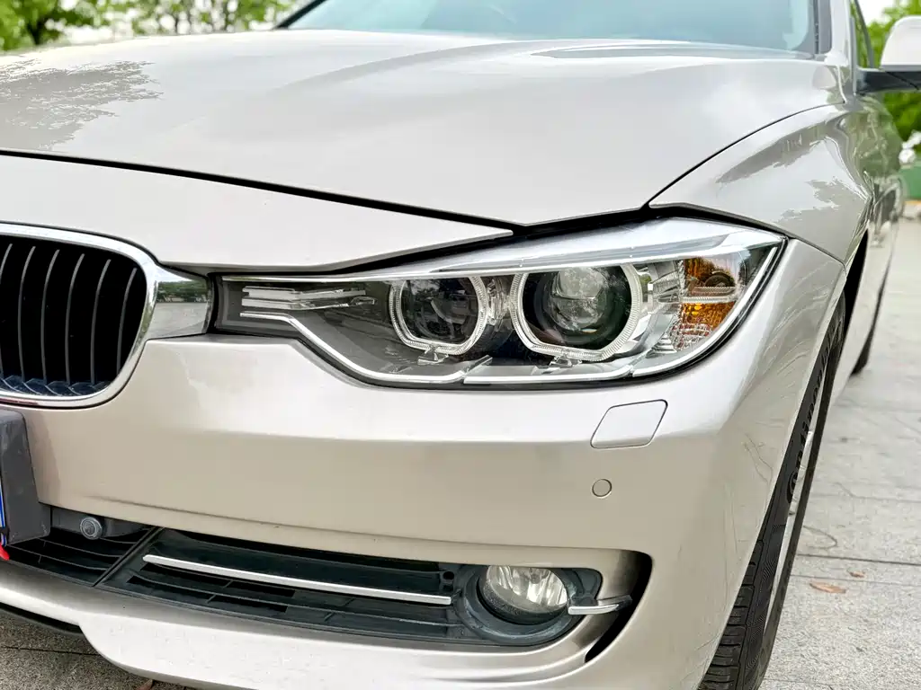 BMW 3 Series 2015 — фото 22
